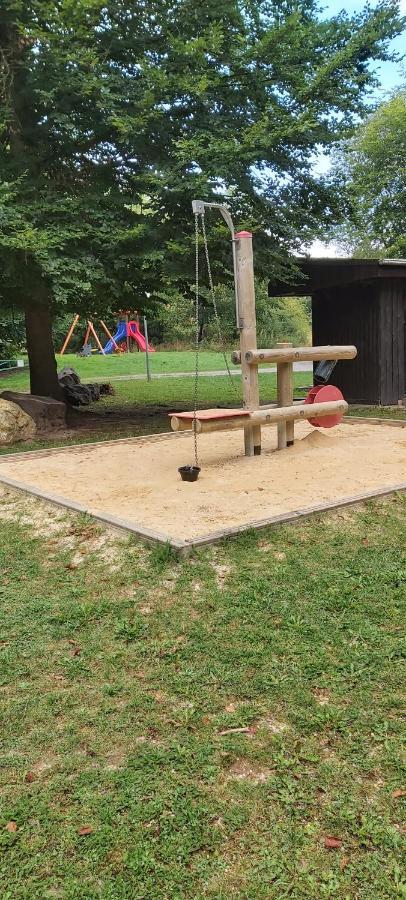 Blockhaus Am Twistesee Mit 3 Schlafzimmern Abádszalók ภายนอก รูปภาพ